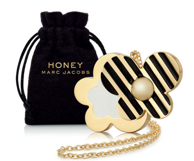 Marc jacobs daisy discount solid perfume necklace