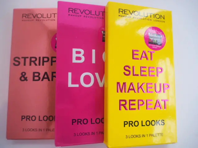 Makeup Revolution Pro Looks Palettes