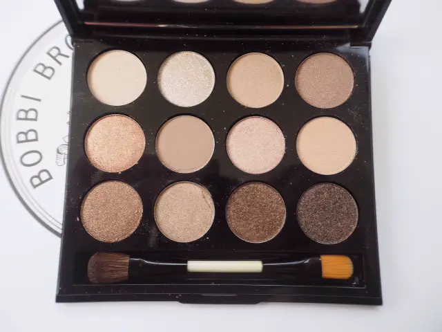 Bobbi Brown Sandy Nude Palette Swatch
