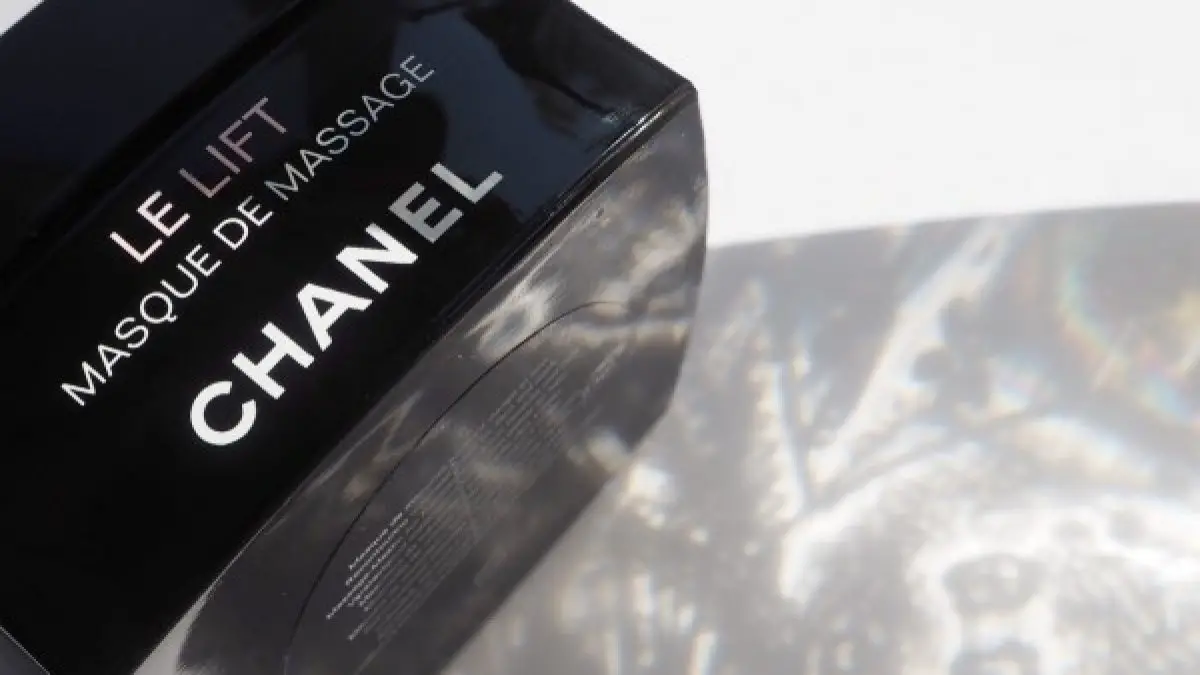 Chanel Le Lift Recontouring Massage Mask