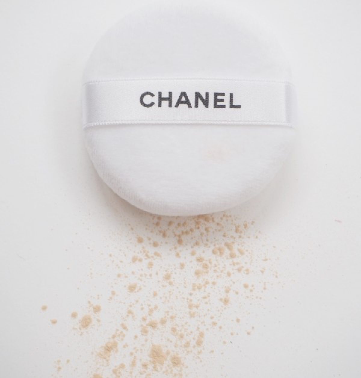 CHANEL Poudre Lumière Illuminating Powder, 30 Rosy Gold at John Lewis &  Partners