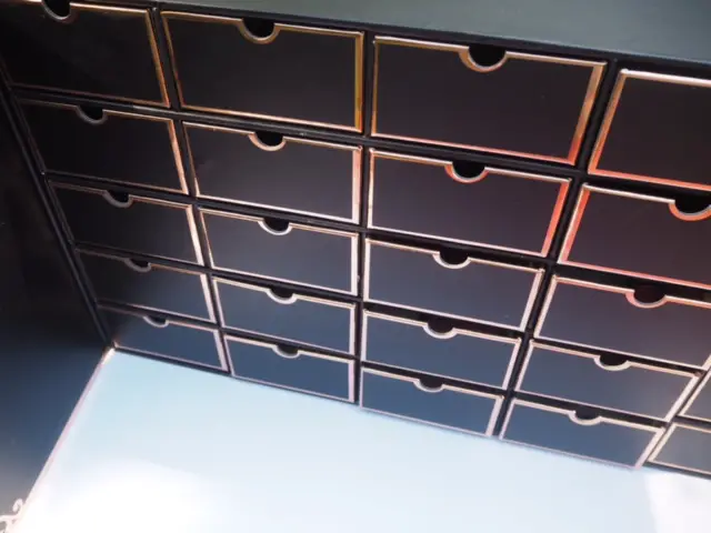 Makeup Revolution Chest