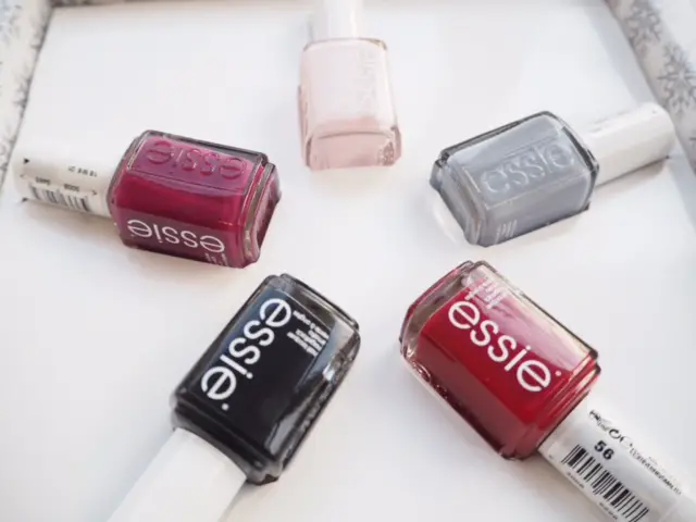 Essie All I Want For Christmas Gift Set