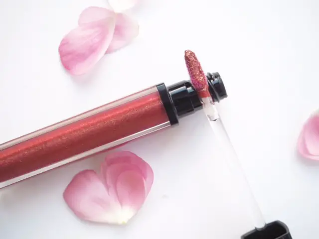 Pure Color Envy Sculpting Gloss and Lacquer