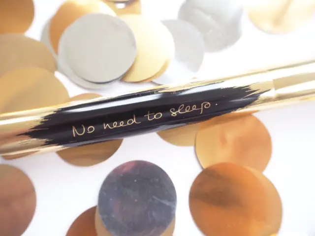 Touche Eclat Slogan Limited Edition