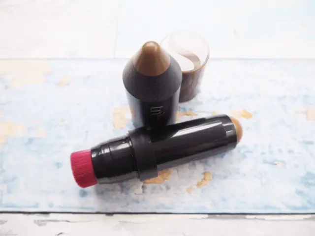 Trestique Colour & Contour Stick