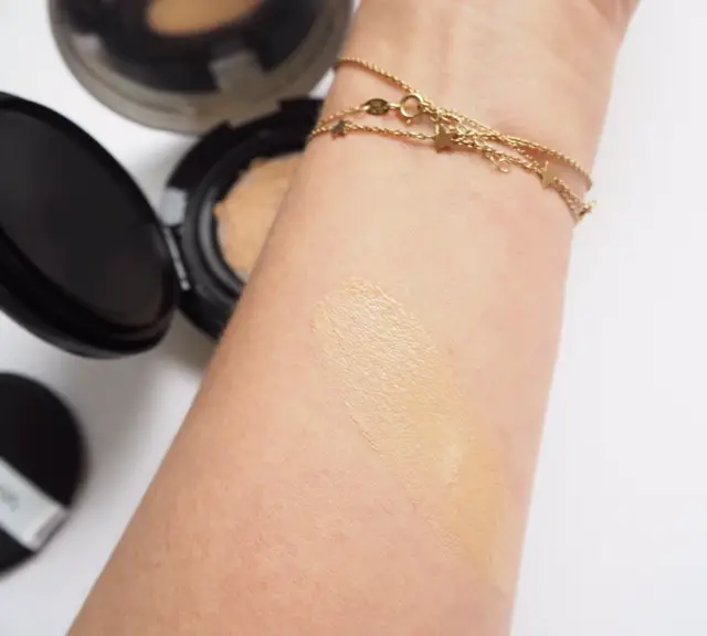 The Body Shop Cushion Foundation