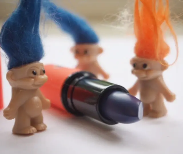 MAC Trolls