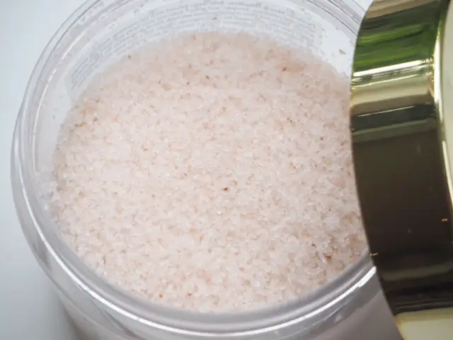 Aromatherapy Associates De-Stress Bath Salts
