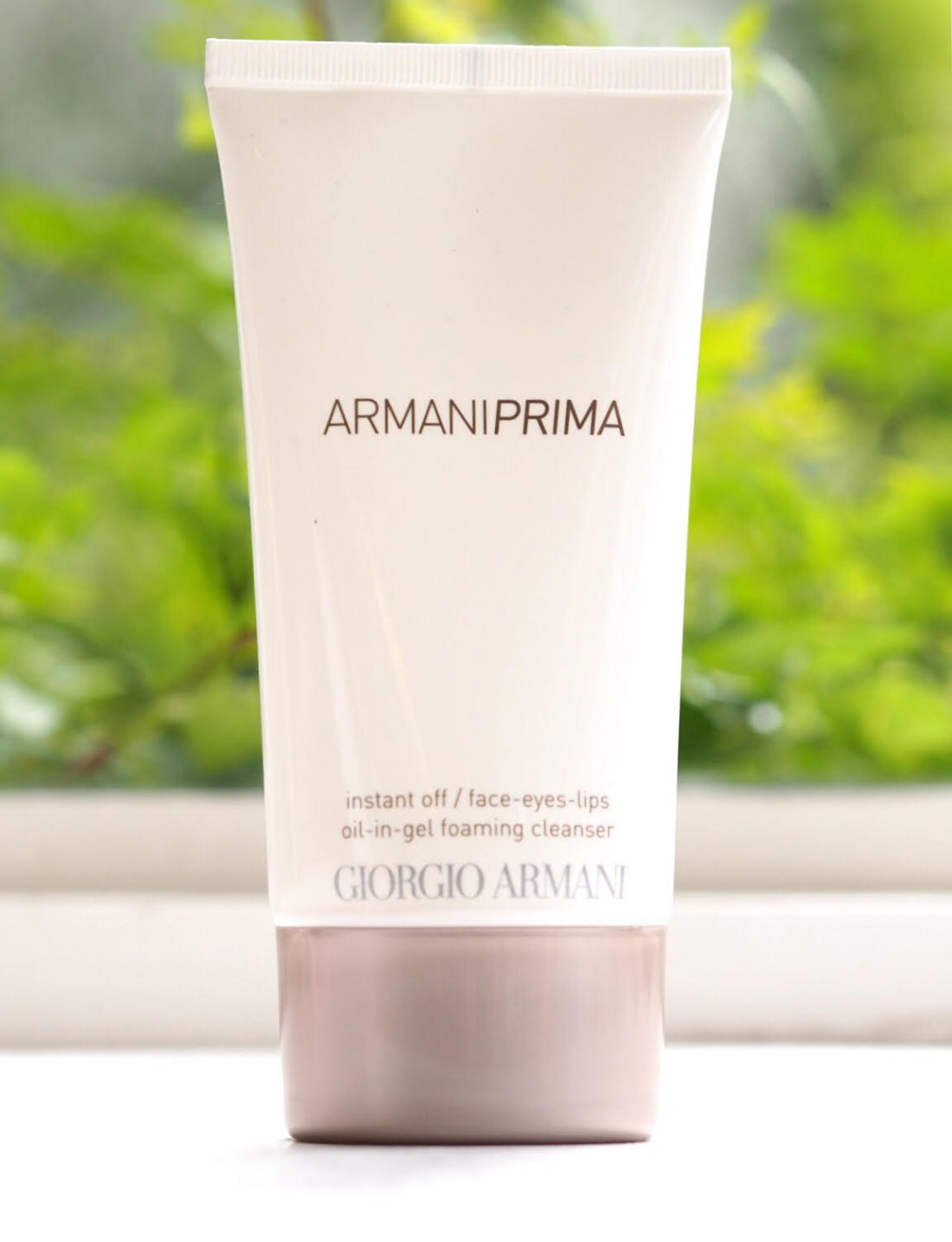 Armani Prima Instant Off Cleanser | British Beauty Blogger