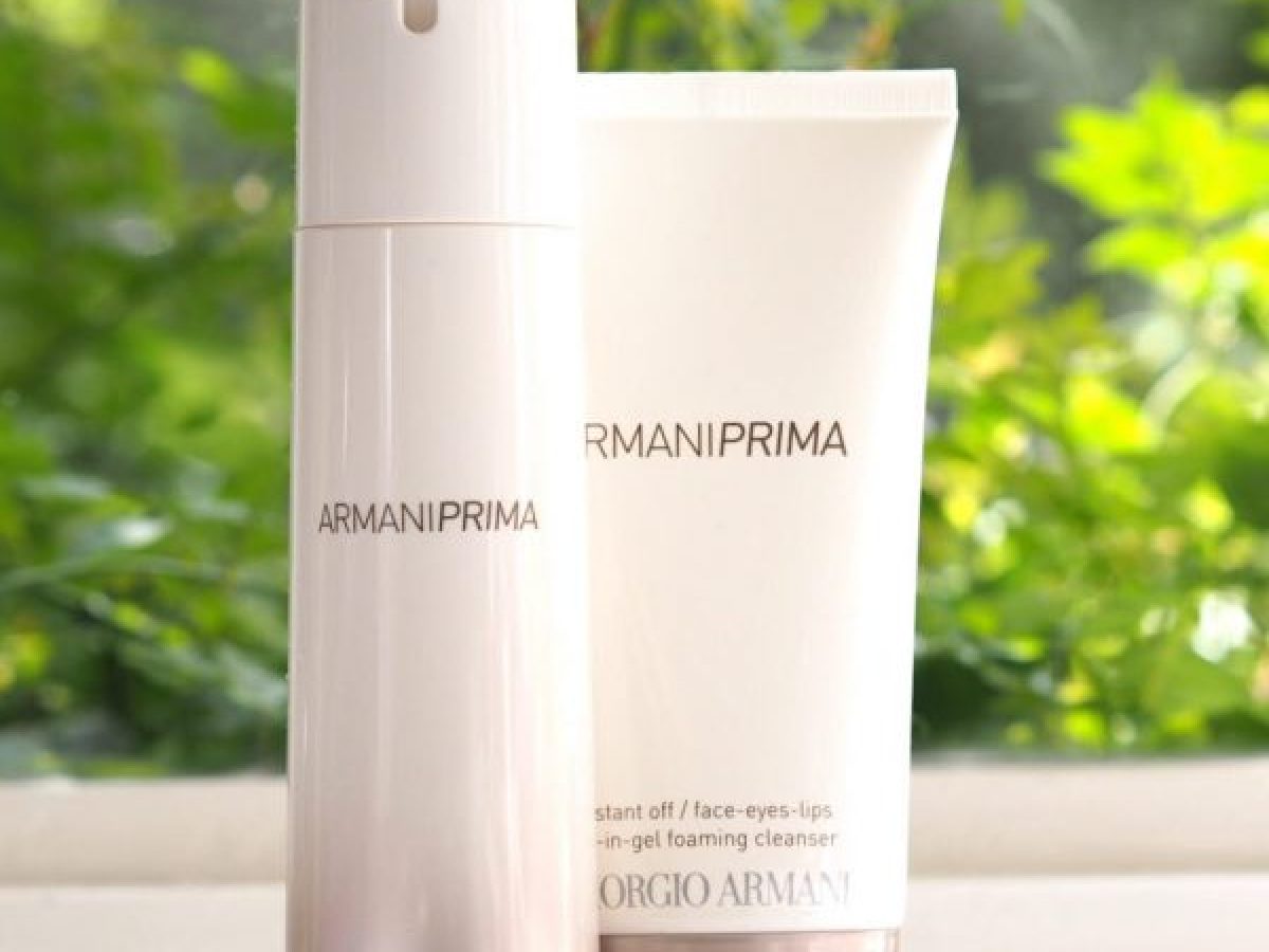 Armani Prima Instant Off Cleanser | British Beauty Blogger