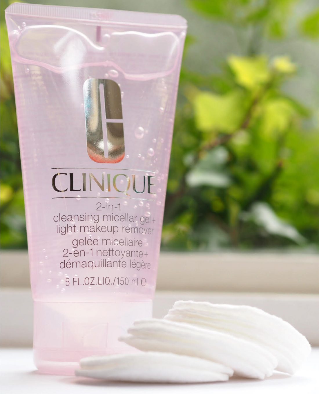deform Profet jeg behøver Clinique 2-in-1 Cleansing Micellar Gel + Light Makeup Remover | British  Beauty Blogger