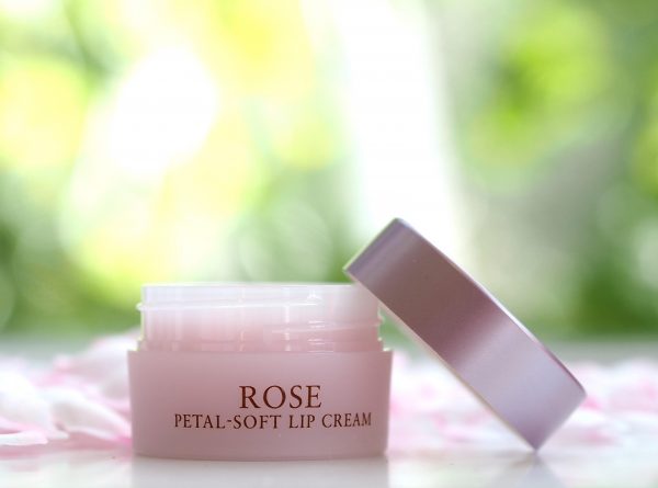 Fresh announced their newest launch; the Fresh Beauty Rose Petal Soft Lip  Cream, which joins their ever growing rose collection. F…