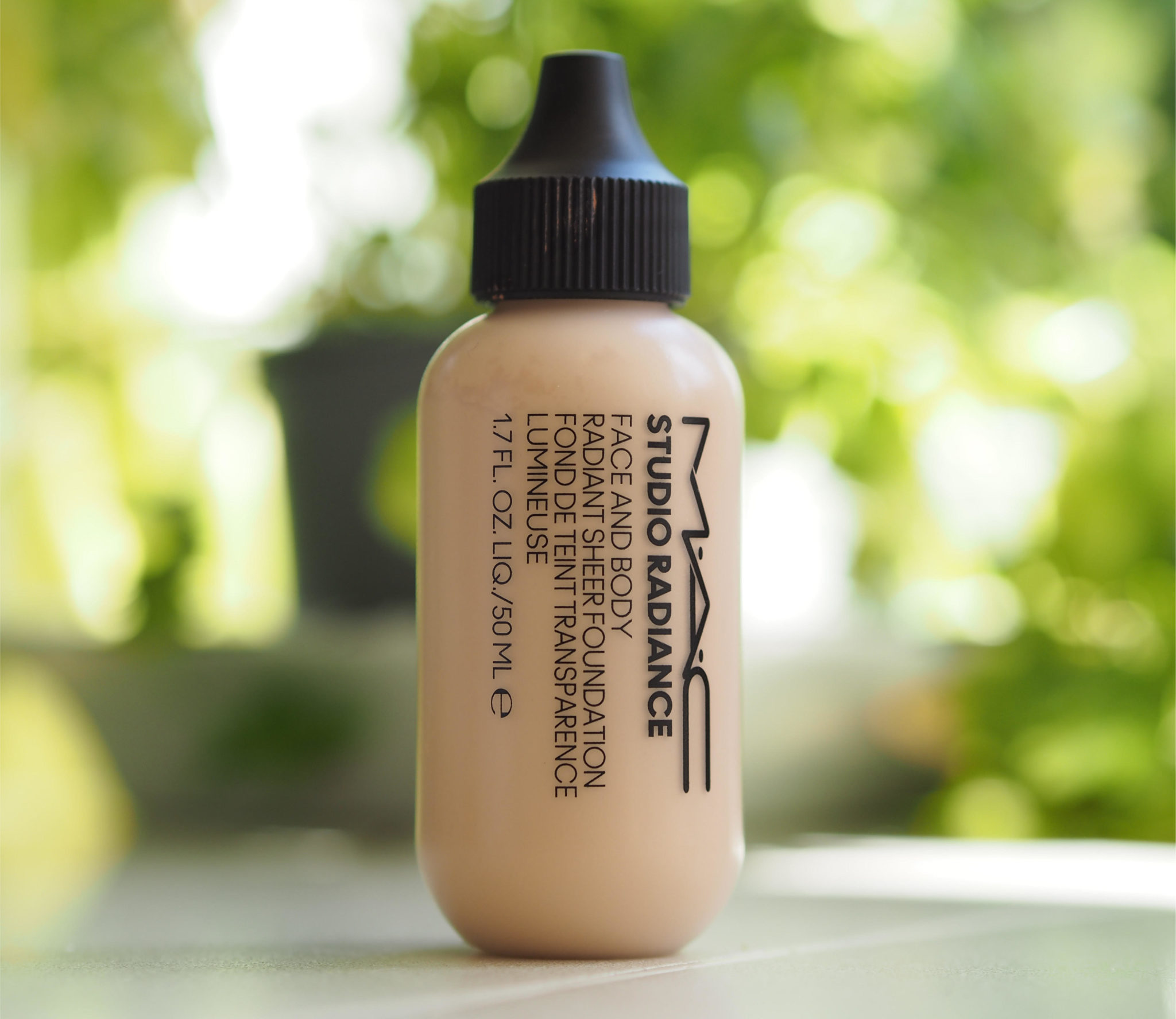 Mac Studio Radiance Face & Body Sheer Foundation 