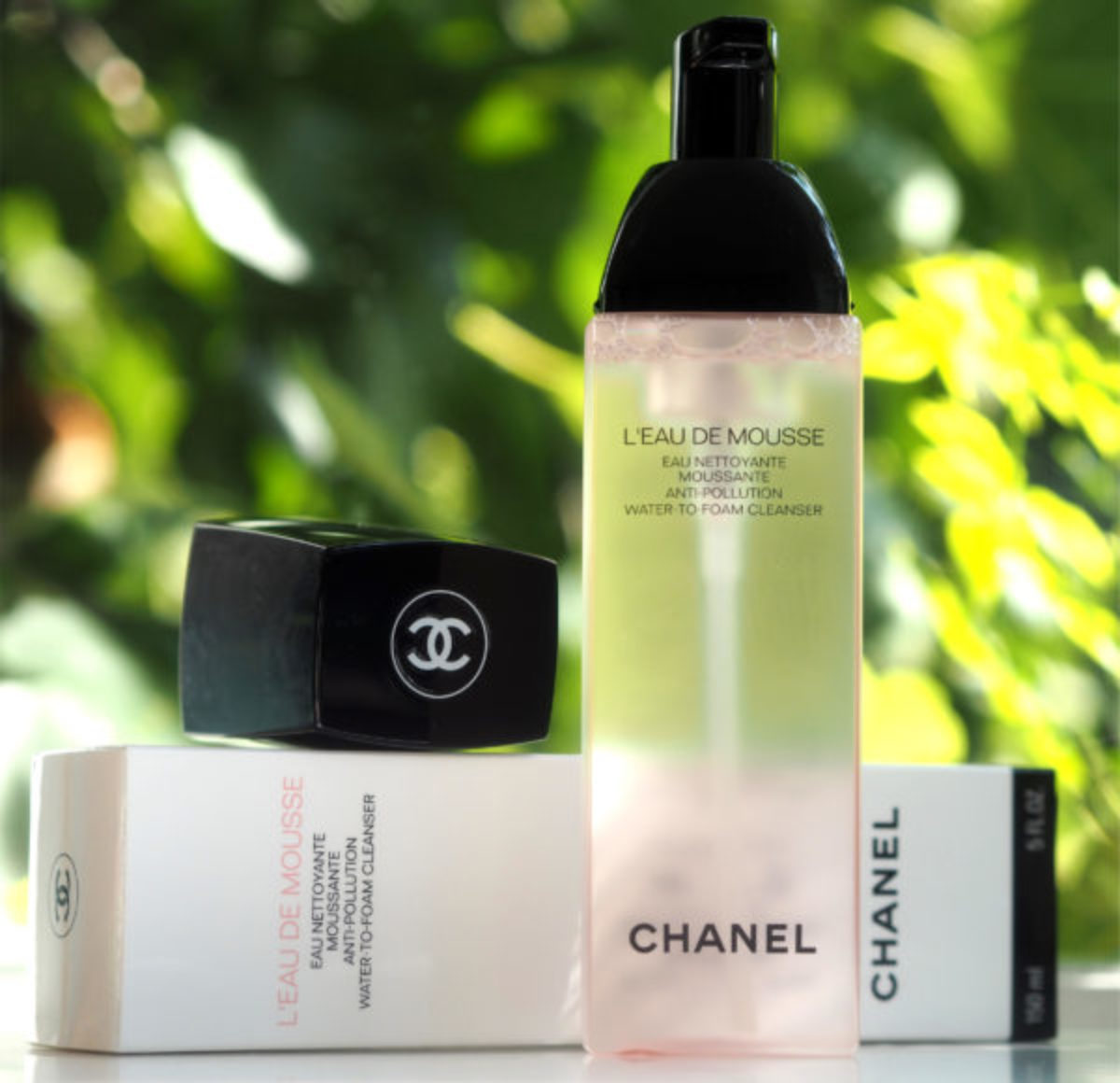 CHANEL De Water-To-Foam Cleanser | Beauty Blogger