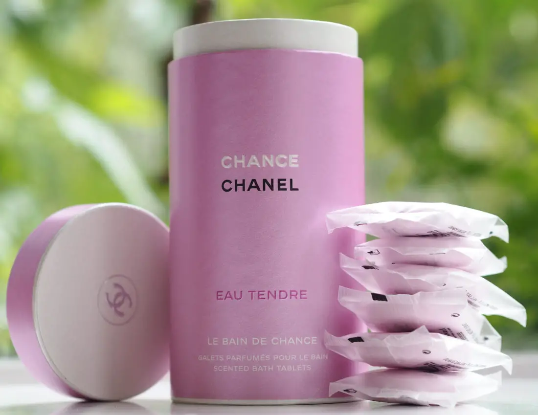 krystal Velkommen modul CHANEL Chance Eau Tendre Scented Bath Tablets | British Beauty Blogger