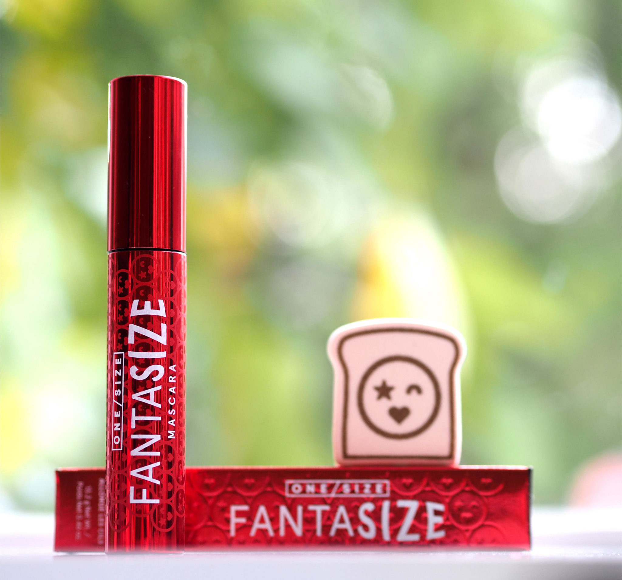 One/Size Fantasize Mascara British Beauty Blogger