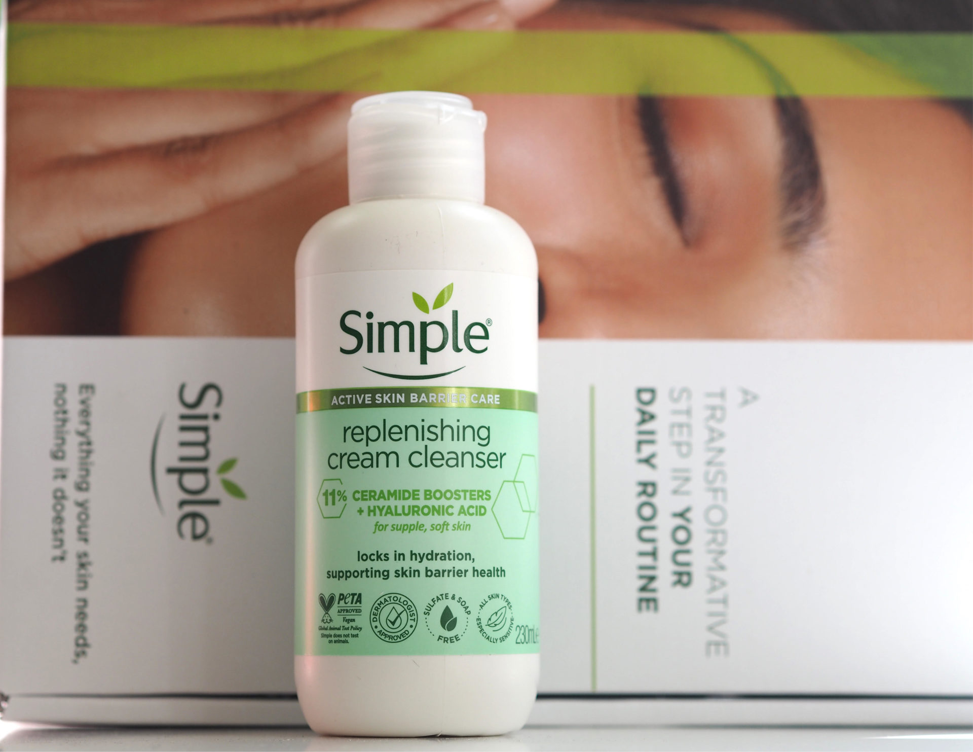 Simple Replenishing Cream Cleanser Review | British Beauty Blogger