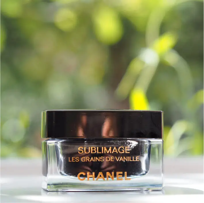 CHANEL Sublimage Purifying & Radiance Revealing Vanilla Seed Face Scrub